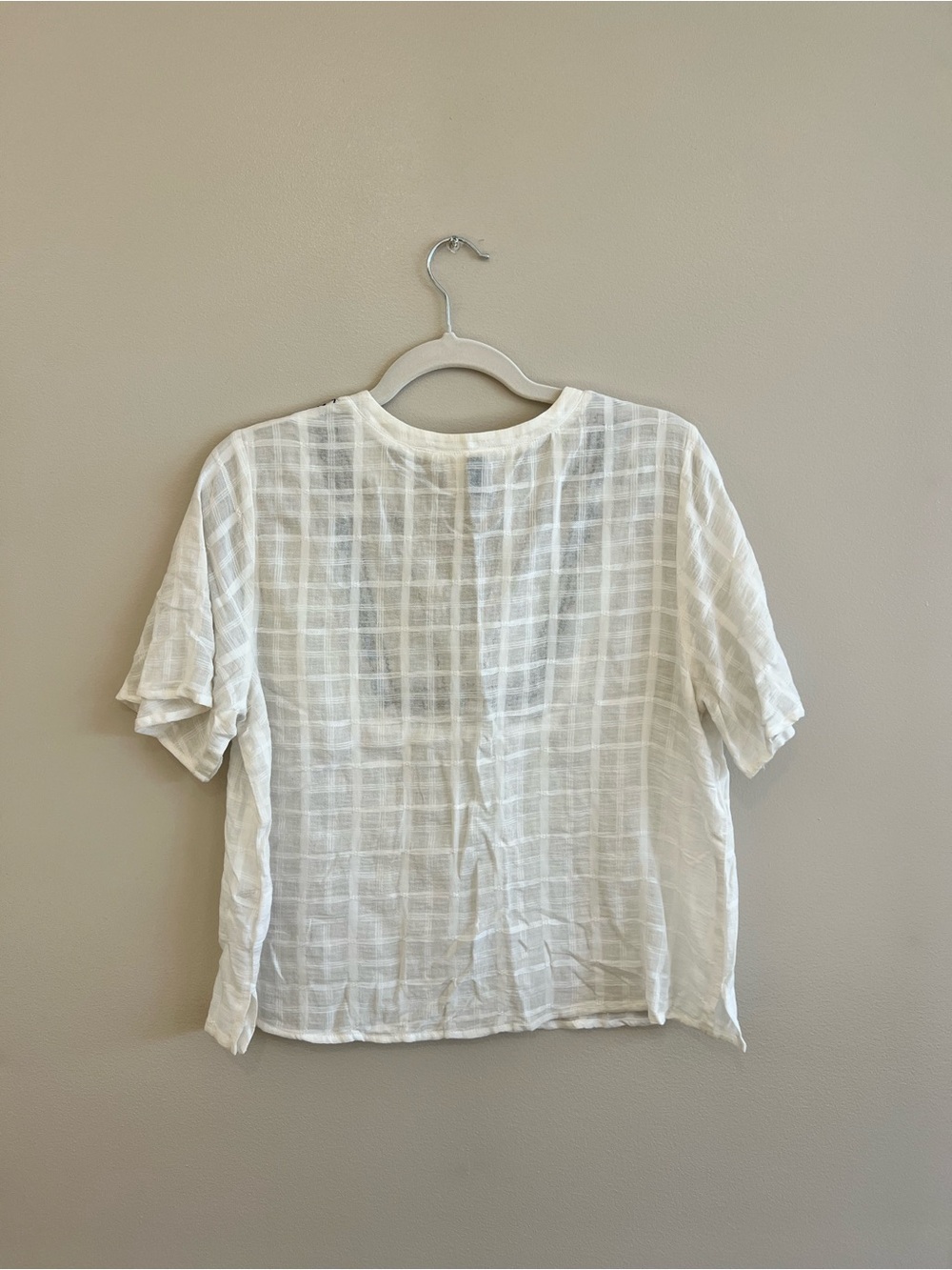 Universal Thread Embroidered Top - Picture 5 of 6